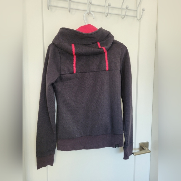 Bench zip up hoodie - Picture 2 of 2